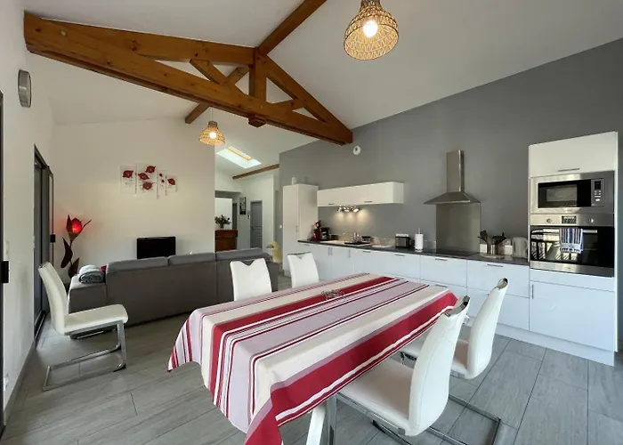 Buztingorria Semesterbostad