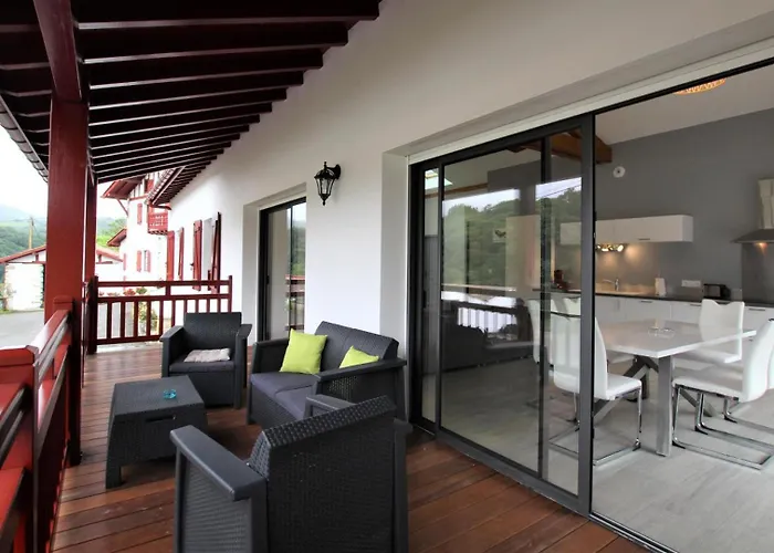 Buztingorria Semesterbostad Macaye